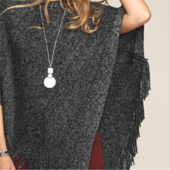 Poncho Gray Fringed detailed Poncho - Picture 2 of 3
